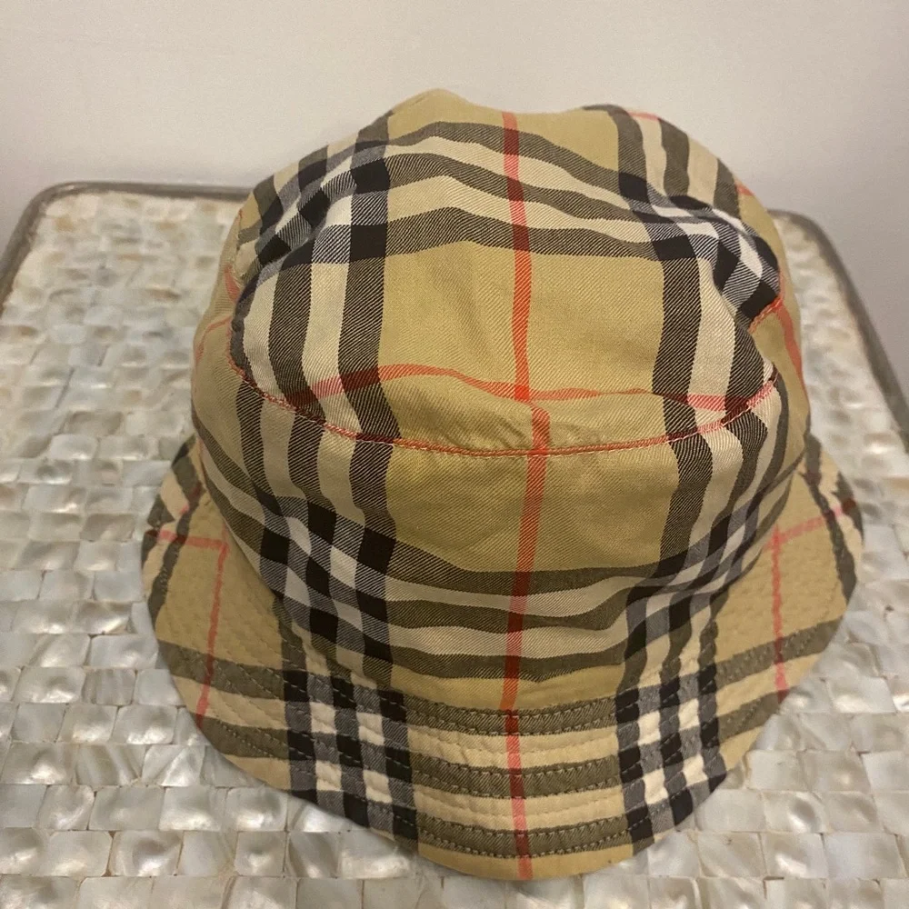 Burberry London Kids Reversible Nova Check Hat